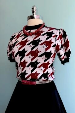 Burgundy And Black Cat Short Sleeve Sweater 6 Burgundy And Black Cat Short Sleeve Sweater -MODERN MILLIE Shop 0158C66D 5FB0 403E 993B 8D188A4A53DC