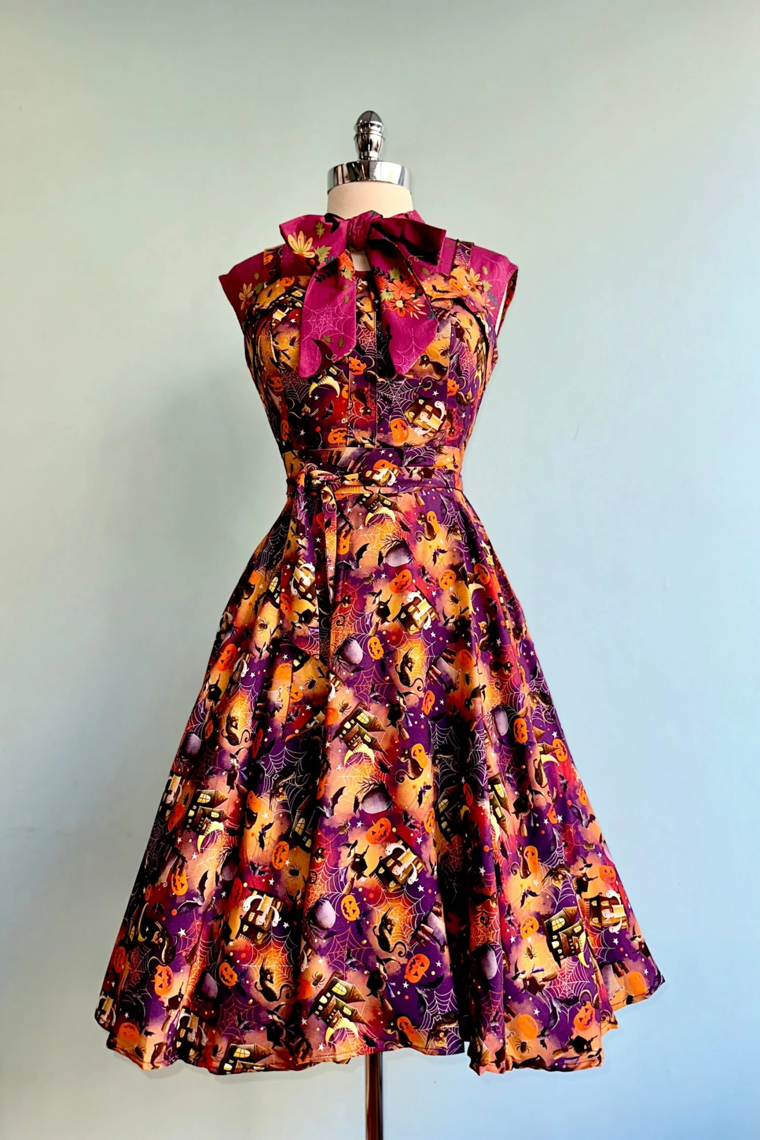 Black Cats and Witches Kyla Dress by Miss Lulo Black Cats And Witches Kyla Dress By Miss Lulo -MODERN MILLIE Shop 0310CD1C 8DA6 40A8 9FAB 99A4D8900230 scaled