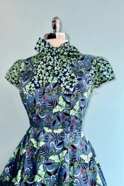 Four Leaf Clover Estelle Tie-Neck Blouse By Heart Of Haute -MODERN MILLIE Shop 035027F1 BB07 4F44 B17A 108657BCB6AA