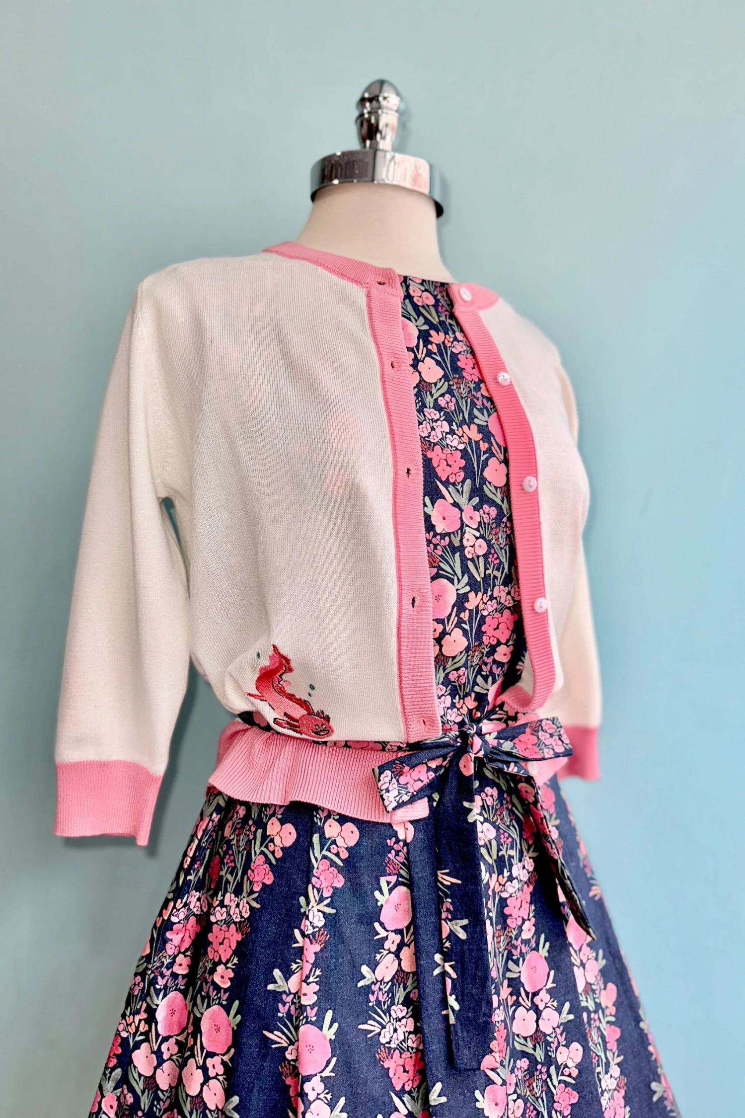 Navy and Pink Floral Vine Monica Dress by Heart of Haute Navy And Pink Floral Vine Monica Dress By Heart Of Haute -MODERN MILLIE Shop 0407B400 0E95 4E0D 9605 4E7D8FE80001 scaled