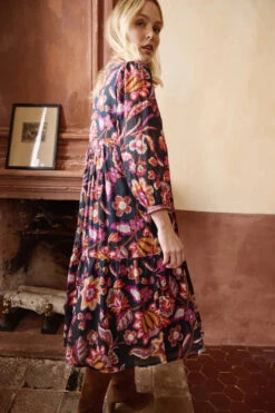 Navy Floral Midi Dress By Molly Bracken 13 Navy Floral Midi Dress By Molly Bracken -MODERN MILLIE Shop 134744