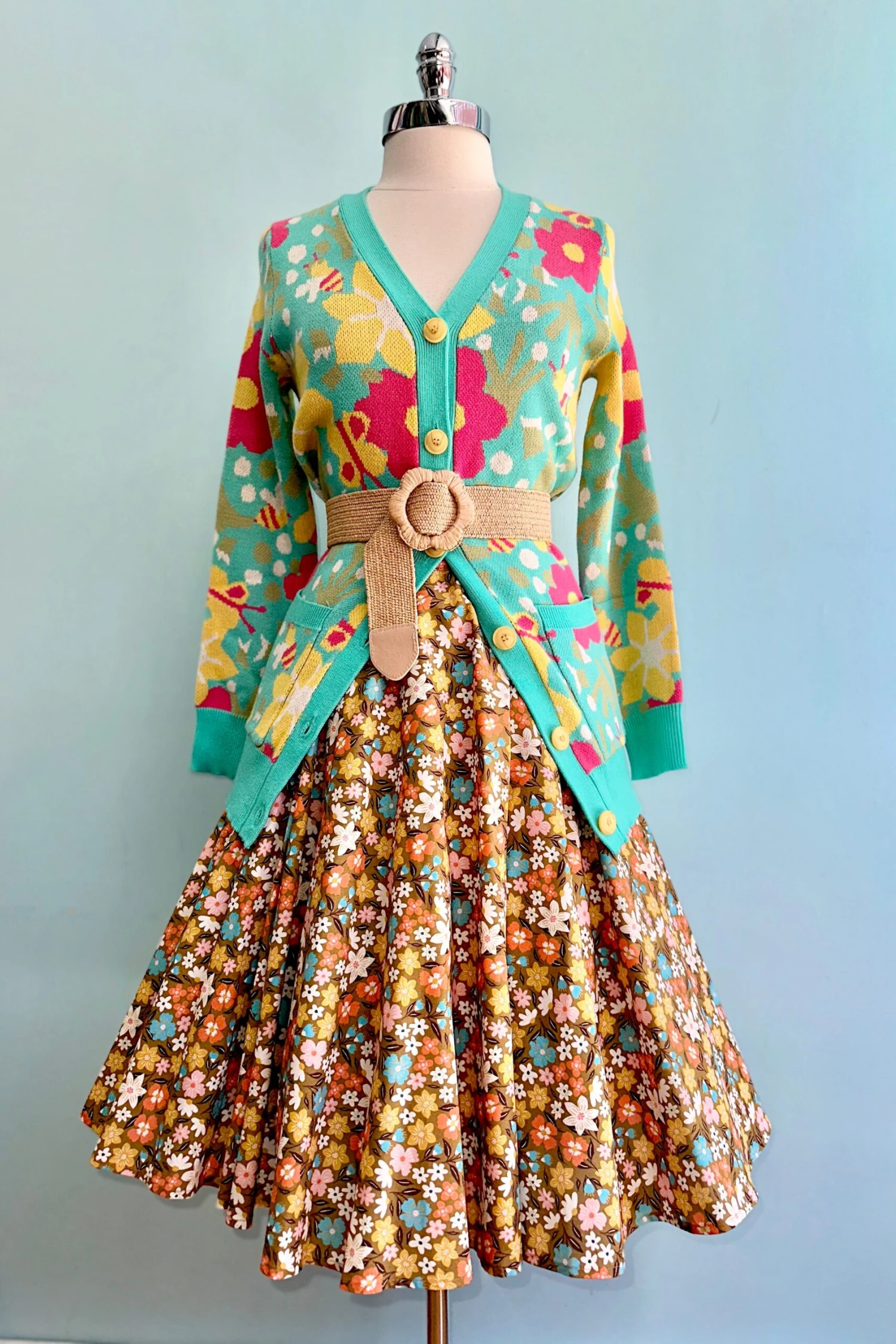 Insects and Florals Fiona Cardigan by Miss Lulo Insects And Florals Fiona Cardigan By Miss Lulo -MODERN MILLIE Shop 1C9D9CEE 375A 4B38 9BB3 357370676542 scaled