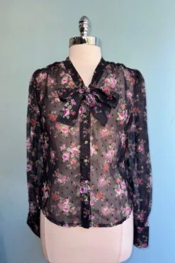 Rosa Bouquet Floral Blouse By Banned
