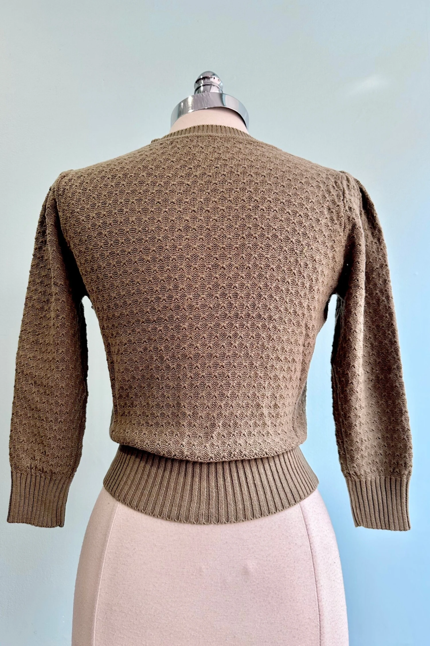 Olive Puff Sleeve Cropped Cardigan Olive Puff Sleeve Cropped Cardigan -MODERN MILLIE Shop 1E3D6285 71E5 49A2 9537 7632774721CB scaled