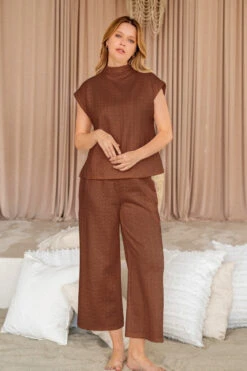 Cable Knit Wide Leg Cropped Pants In Brown