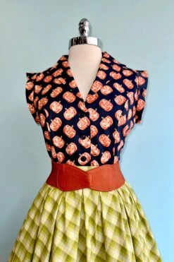 Jack-O’-Lanterns Erika Blouse By Heart Of Haute 7 Jack-O’-Lanterns Erika Blouse By Heart Of Haute -MODERN MILLIE Shop 225212BA 6253 4167 8123 2B3E3B2700CE