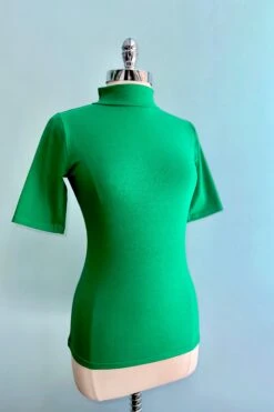 Kelly Green Denise Elbow Length Top By Heart Of Haute -MODERN MILLIE Shop 242E22E9 4167 4DE2 B197 9A35C47CF16C