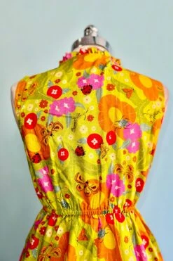 Mod Flowers And Insects Carly Midi Dress By Miss Lulo -MODERN MILLIE Shop 25669BF9 35F1 4505 B695 5063BC74A681