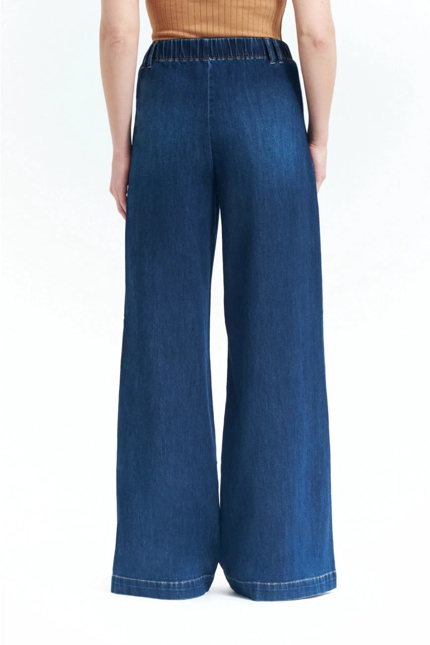Chambray Pleated Wide Leg Jeans 32" by 1822 Denim Chambray Pleated Wide Leg Jeans 32" By 1822 Denim -MODERN MILLIE Shop 25b4d022f6a5e9b6971d11d03f8434975751978f9bf3ce6b637be5103cc51e69