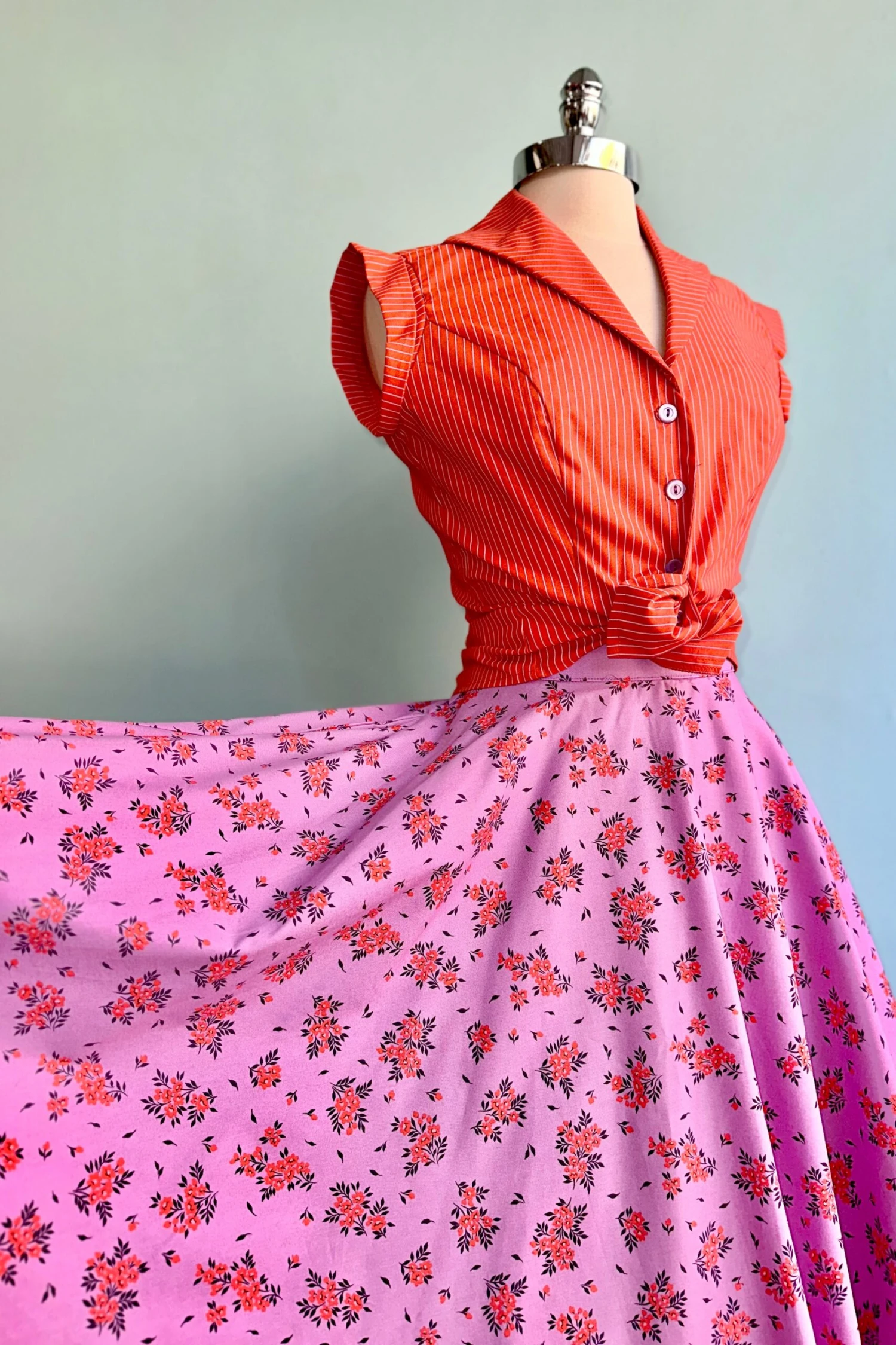 Wildfire Stripe Erika Blouse by Heart of Haute Wildfire Stripe Erika Blouse By Heart Of Haute -MODERN MILLIE Shop 2EC329FB 50AF 45FC B50A BC99EDCF6D08 scaled