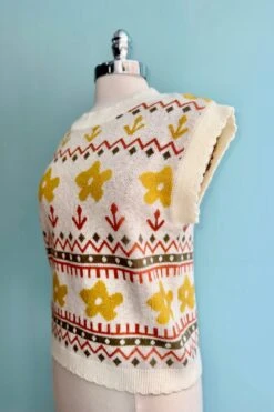 Ivory And Mustard Floral Sweater Vest 4 Ivory And Mustard Floral Sweater Vest -MODERN MILLIE Shop 3117E265 5430 4F72 BA76 F9B7605193EE