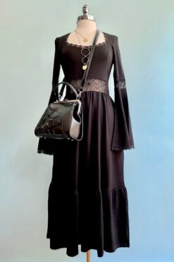 Web Lace Paneled Midi Dress By Voodoo Vixen 5 Web Lace Paneled Midi Dress By Voodoo Vixen -MODERN MILLIE Shop 342B80B8 F1E9 4D5C 82C6 EFBAC05F3A23