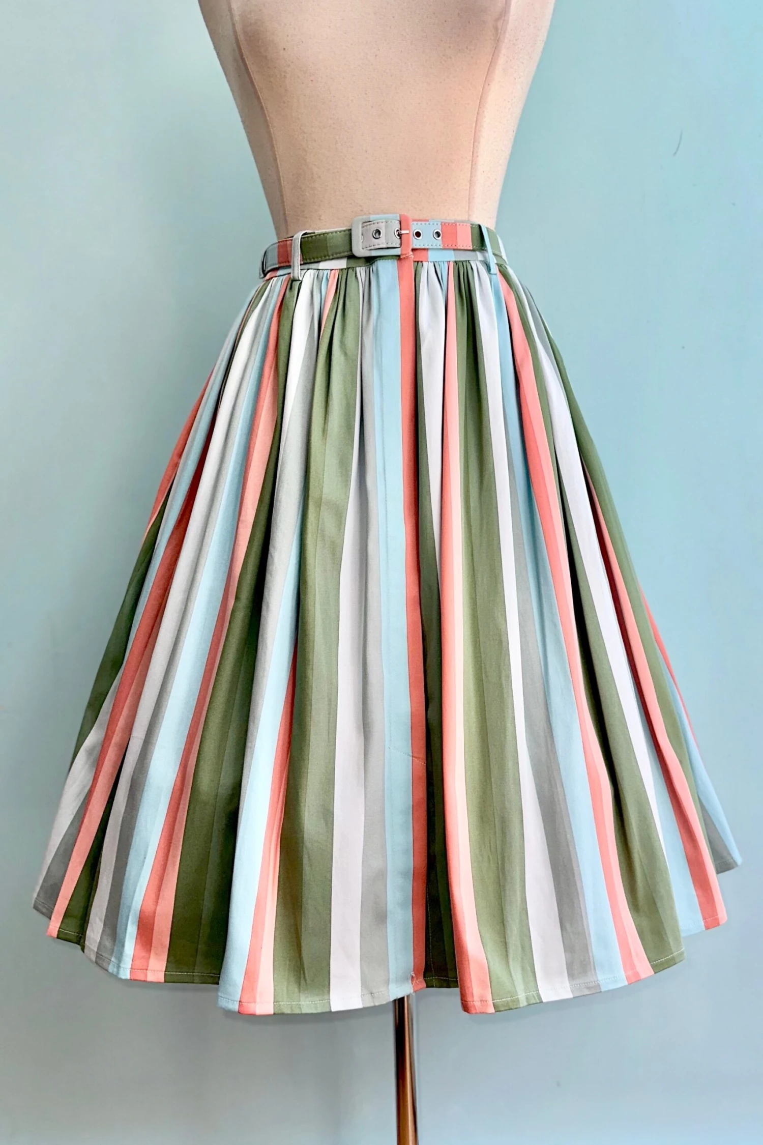 Mila Lollipop Stripes Skirt by Banned Mila Lollipop Stripes Skirt By Banned -MODERN MILLIE Shop 34A83342 0336 447C 8BB7 0C29BB207570 scaled