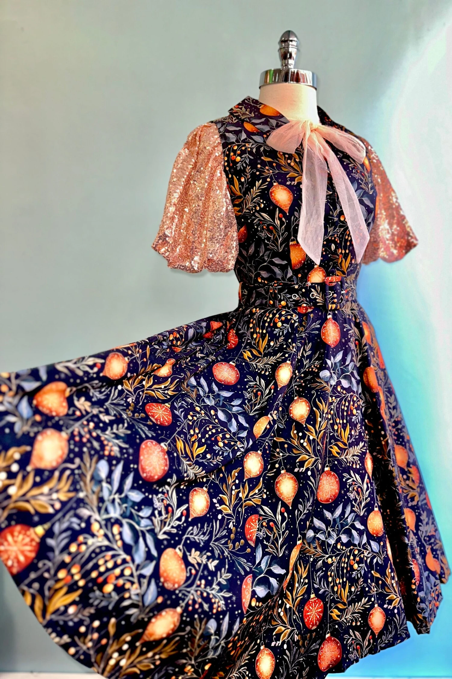 Golden Ornaments Jani Dress by Miss Lulo Golden Ornaments Jani Dress By Miss Lulo -MODERN MILLIE Shop 35B8DB2C 6083 48F9 A3D7 B15C9172C9BD scaled