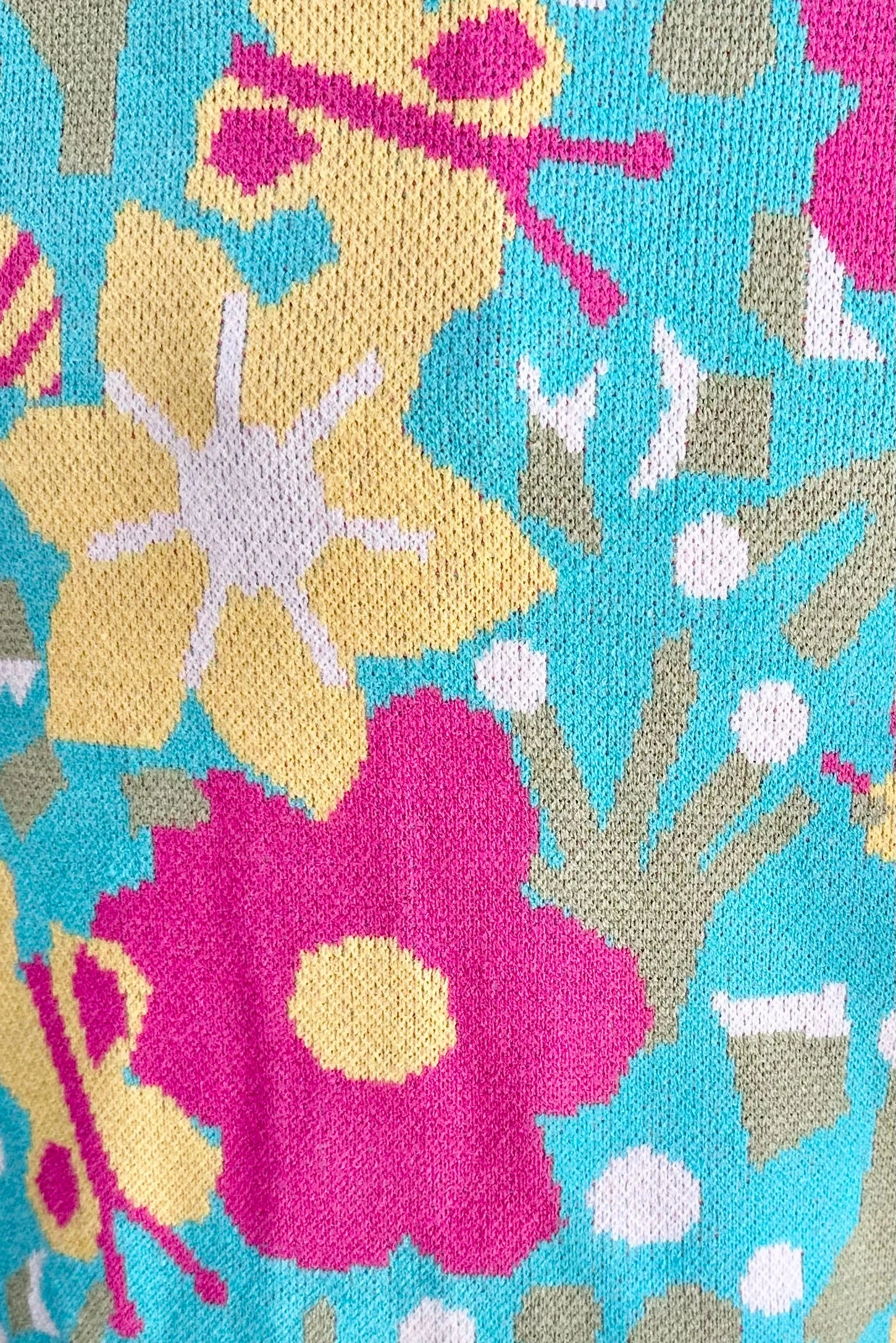 Insects and Florals Fiona Cardigan by Miss Lulo Insects And Florals Fiona Cardigan By Miss Lulo -MODERN MILLIE Shop 384D0632 E93E 41EC BE62 85A906EAEDAC