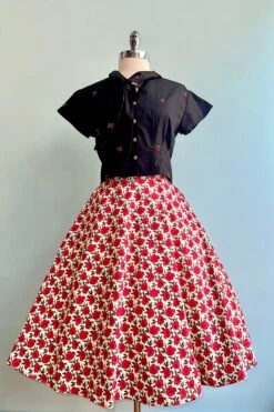 Red Floral Full Skirt By Tulip B. -MODERN MILLIE Shop 38F58C2A 4743 471C 82AF 1056CCD9DCD7