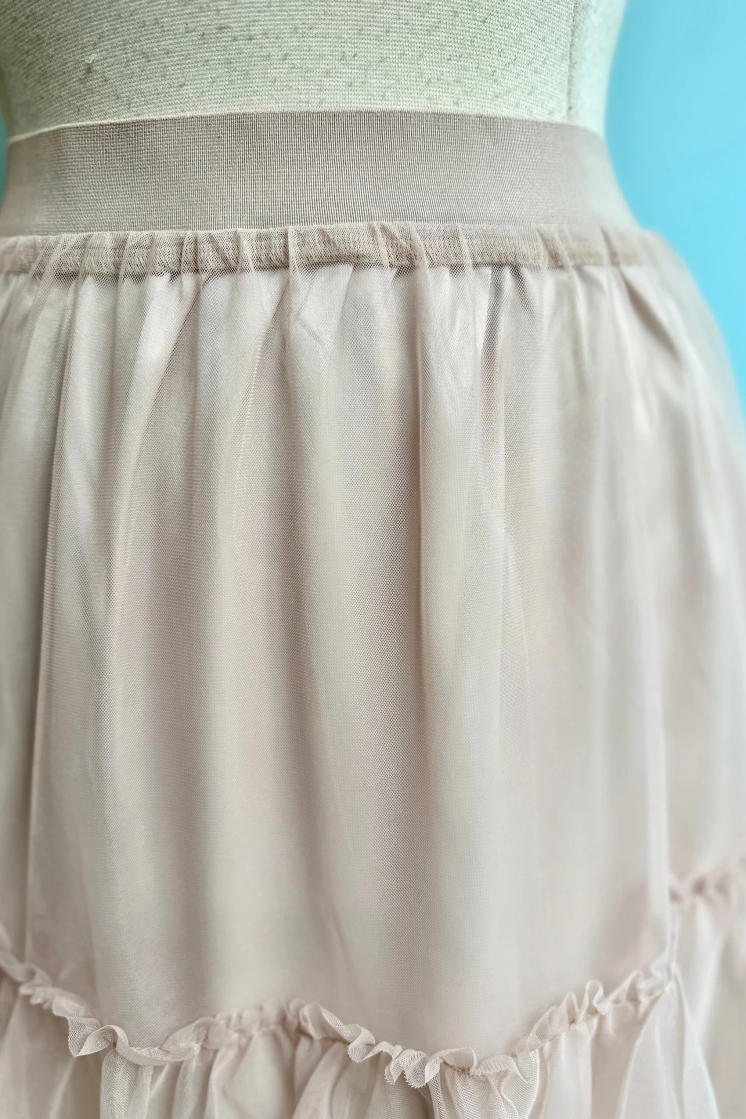 Blush Layered Mesh Mini Skirt Blush Layered Mesh Mini Skirt -MODERN MILLIE Shop 3C923053 31C3 4939 A735 0AFE5E1471CD scaled