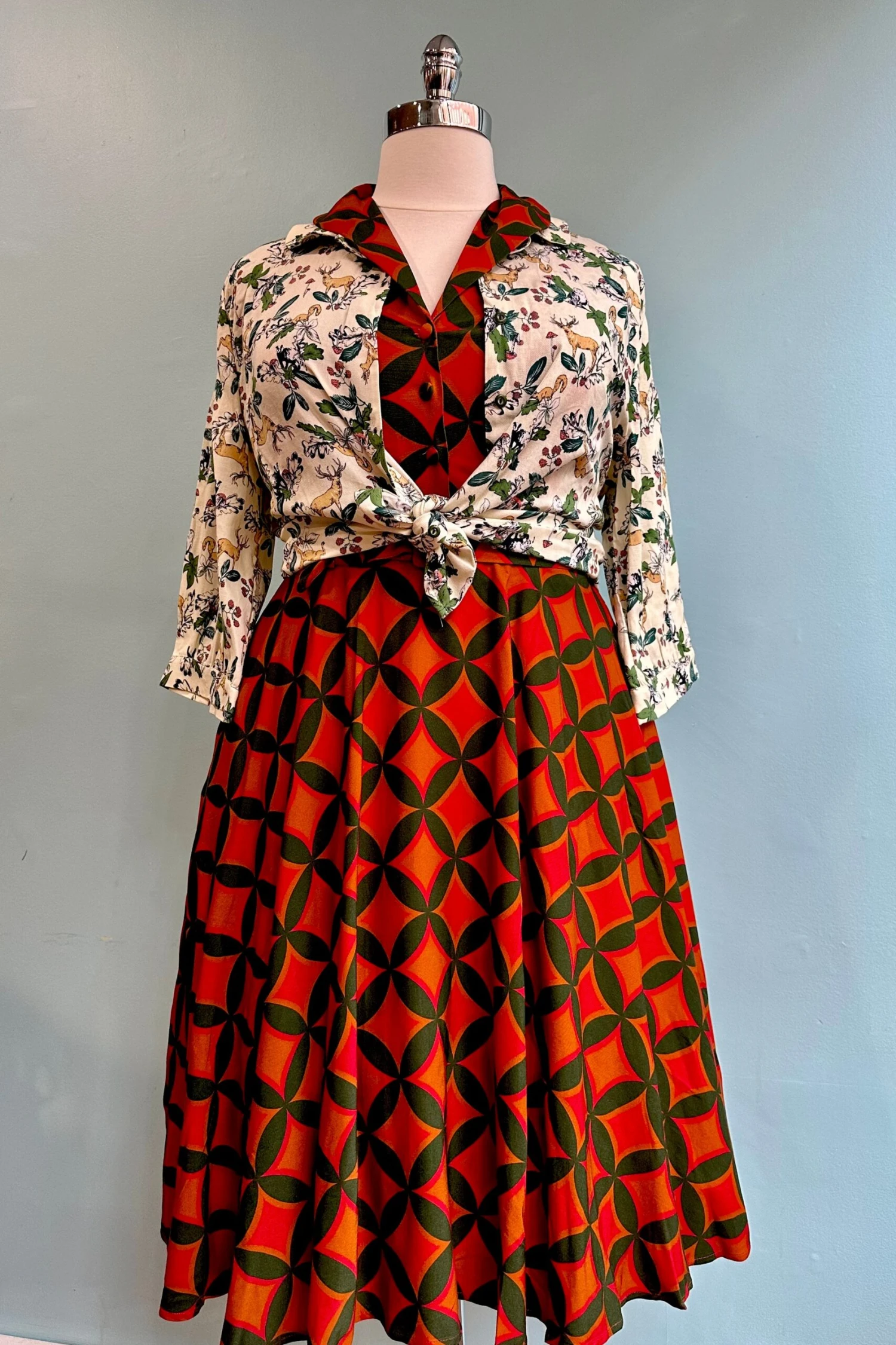 Rust Geometric Star Jani Dress by Miss Lulo Rust Geometric Star Jani Dress By Miss Lulo -MODERN MILLIE Shop 3F65A762 0D2B 4F34 A1B8 1E544CB5FF32 scaled