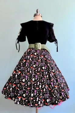 Embroidered Sleeve Top In Black -MODERN MILLIE Shop 3F90A3F2 E11B 40FE BAD4 4B265BCFD2D7