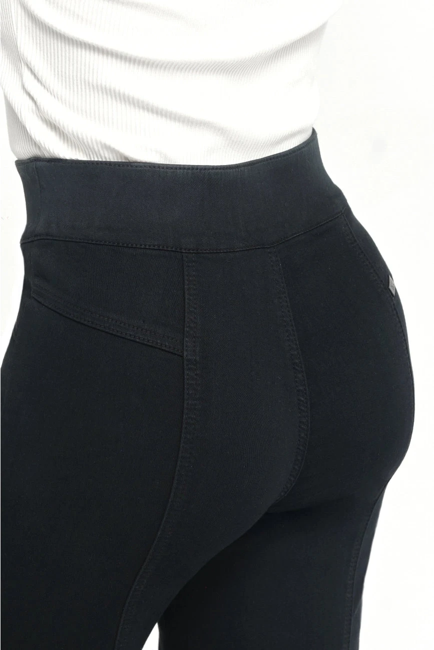 Petite 29" Pull On Tummy Control Wide Leg Jeans In Black by 1822 Denim Petite 29" Pull On Tummy Control Wide Leg Jeans In Black By 1822 Denim -MODERN MILLIE Shop 3cbdd910f60419506109833f653f66a39ce4c272d27b15cebc0596330412ab06