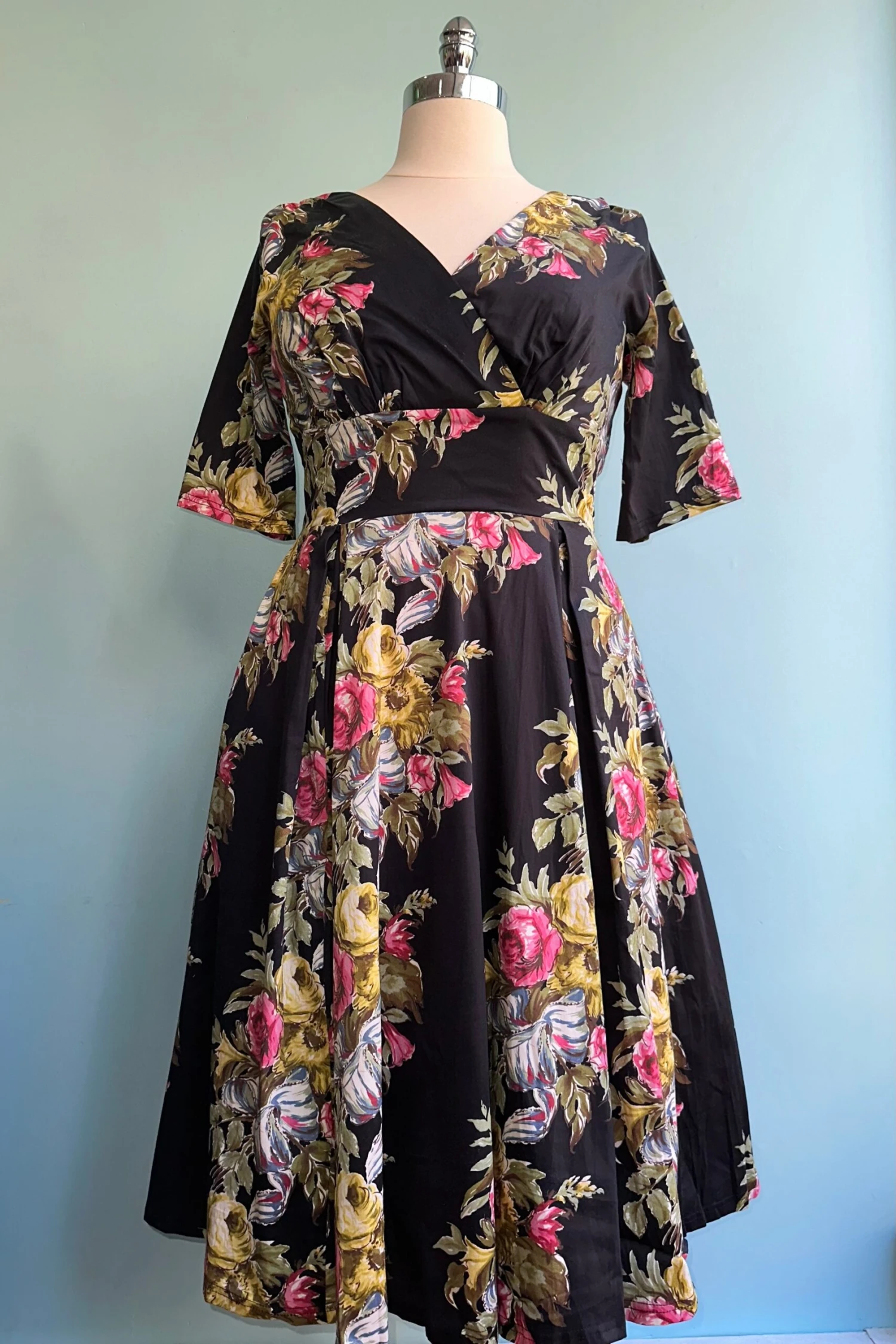 Verona Black Floral Valentina Dress by Retrospec'd Verona Black Floral Valentina Dress By Retrospec'd -MODERN MILLIE Shop 42200527 2D81 47F4 BF95 7B9509056147 scaled