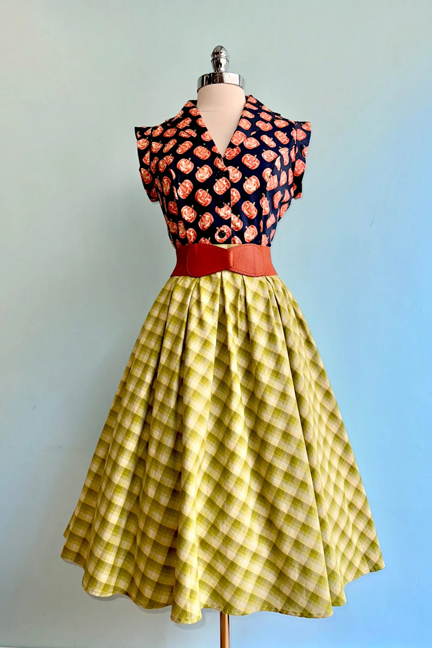 Jack-O’-Lanterns Erika Blouse by Heart of Haute Jack-O’-Lanterns Erika Blouse By Heart Of Haute -MODERN MILLIE Shop 42B97D67 EEA0 4155 A04A 81FDDBA052D0 scaled