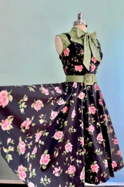Sandi Beauty Queen Dress In Black & Pink Floral By Retrospec'd 6 Sandi Beauty Queen Dress In Black & Pink Floral By Retrospec'd -MODERN MILLIE Shop 4D01F353 9ADC 46CD A95A EE96C038568F