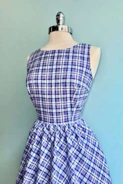 Jewel Tone Midi Dress By Retrolicious -MODERN MILLIE Shop 4D7C38FD 3E93 46BE 8B0F 0574DE603FBA