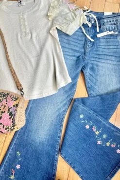 Embroidered Sleeve Top In Cream -MODERN MILLIE Shop 4FE4AE19 236F 426D 9E93 8304CC6F8A10