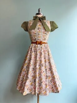 Jars Of Bugs Vintage Dress By Retrolicious -MODERN MILLIE Shop 501F0090 3FA9 4575 9813 1CA21F4473D2