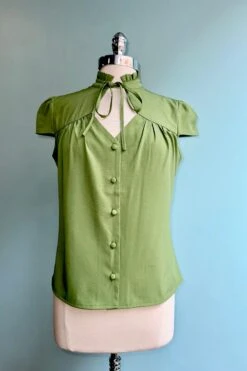 Green Short Sleeve Keyhole Button Down Top By Voodoo Vixen