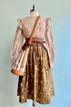 Cream Floral Ruffled Lace Trim Top -MODERN MILLIE Shop 53F20F90 1B22 4F80 A324 8F9A3284B863