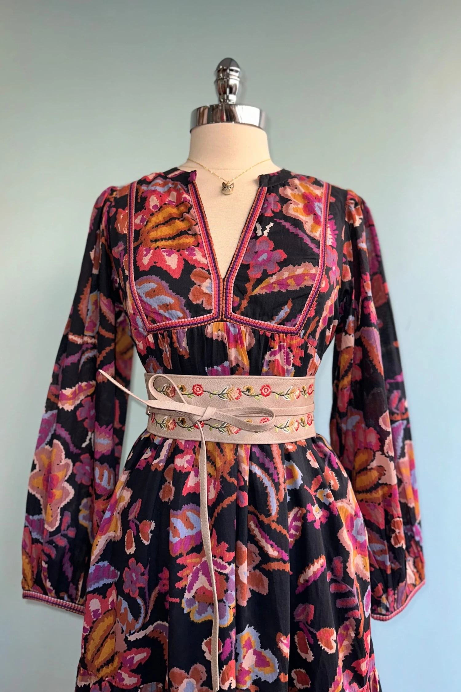 Navy Floral Midi Dress by Molly Bracken Navy Floral Midi Dress By Molly Bracken -MODERN MILLIE Shop 5571E00F D1A7 42FC 9CEA 9F3C49F66540 scaled