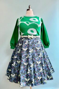 Kelly Green Sleeve Grace Top By Heart Of Haute -MODERN MILLIE Shop 55BB622C 9D0C 4440 BDA2 45A07E68ADEC