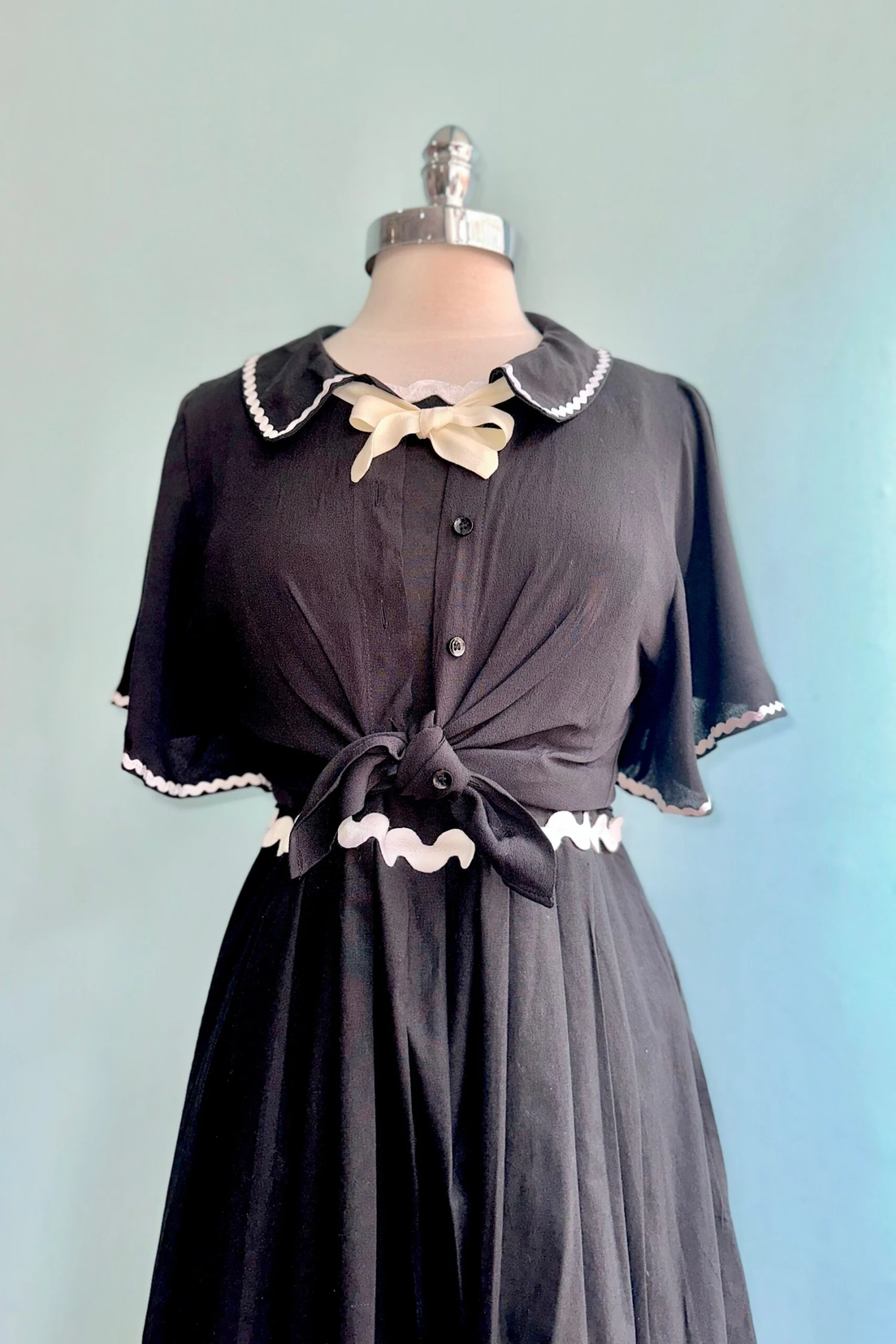 Black and White Tank Ric-Rac Midi Dress by Compania Fantastica Black And White Tank Ric-Rac Midi Dress By Compania Fantastica -MODERN MILLIE Shop 5634E62F 765D 454C B1C7 DC6C916A57E3 scaled