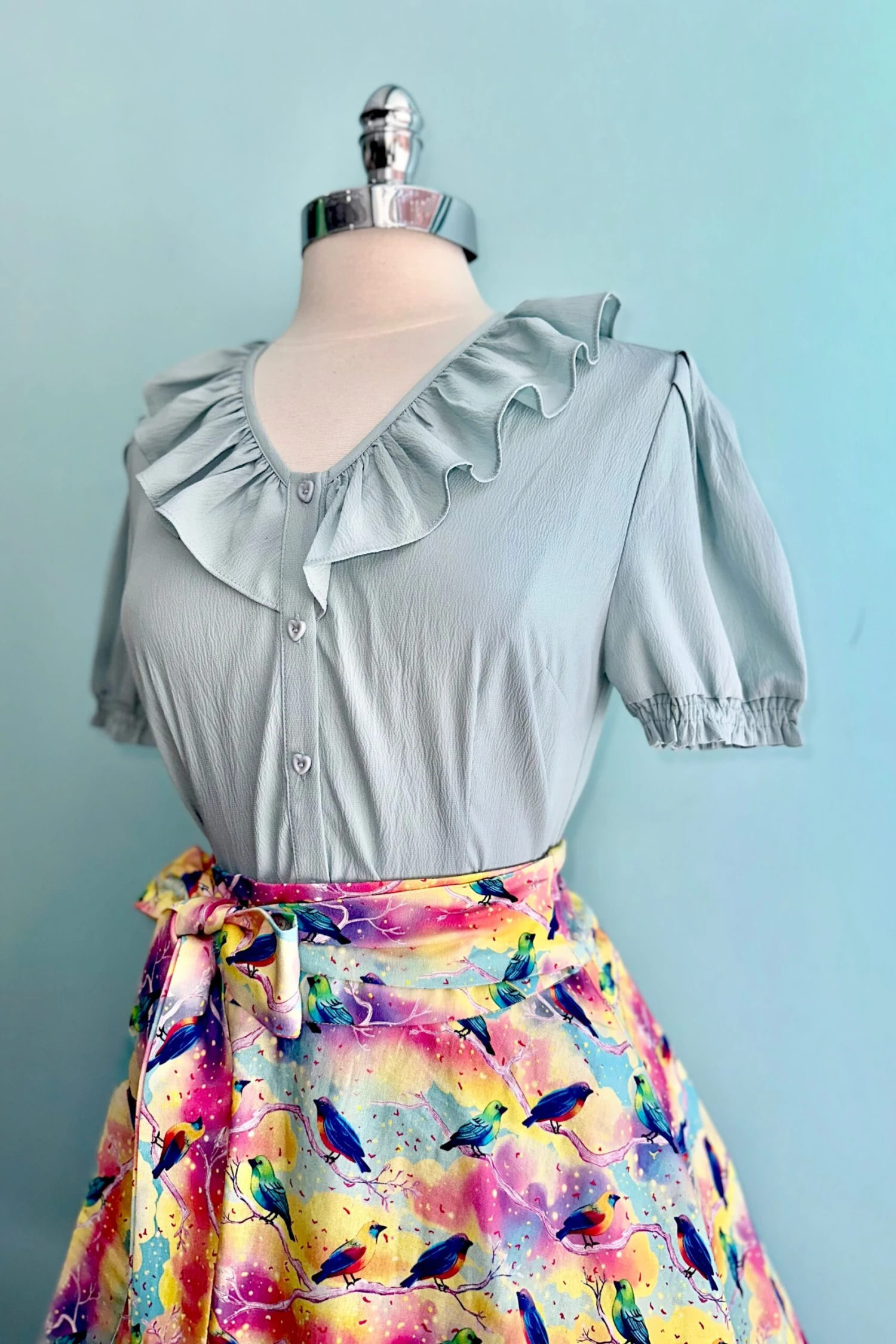 Ruffle Collar Puff Sleeve Top in Light Blue by Banned Ruffle Collar Puff Sleeve Top In Light Blue By Banned -MODERN MILLIE Shop 577F231F C8B6 49AA B6B0 97173AD6183F scaled