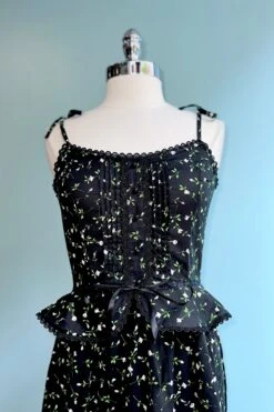 Black Ditsy Floral Tie-Shoulder Maxi Dress -MODERN MILLIE Shop 58326452 EE8C 45EB 85F1 EEFA449D31BD