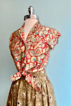 Dark Coral Shells Peggy Top By Palava -MODERN MILLIE Shop 5EACEEC5 8F79 4234 B82E 9D3D457CA08A