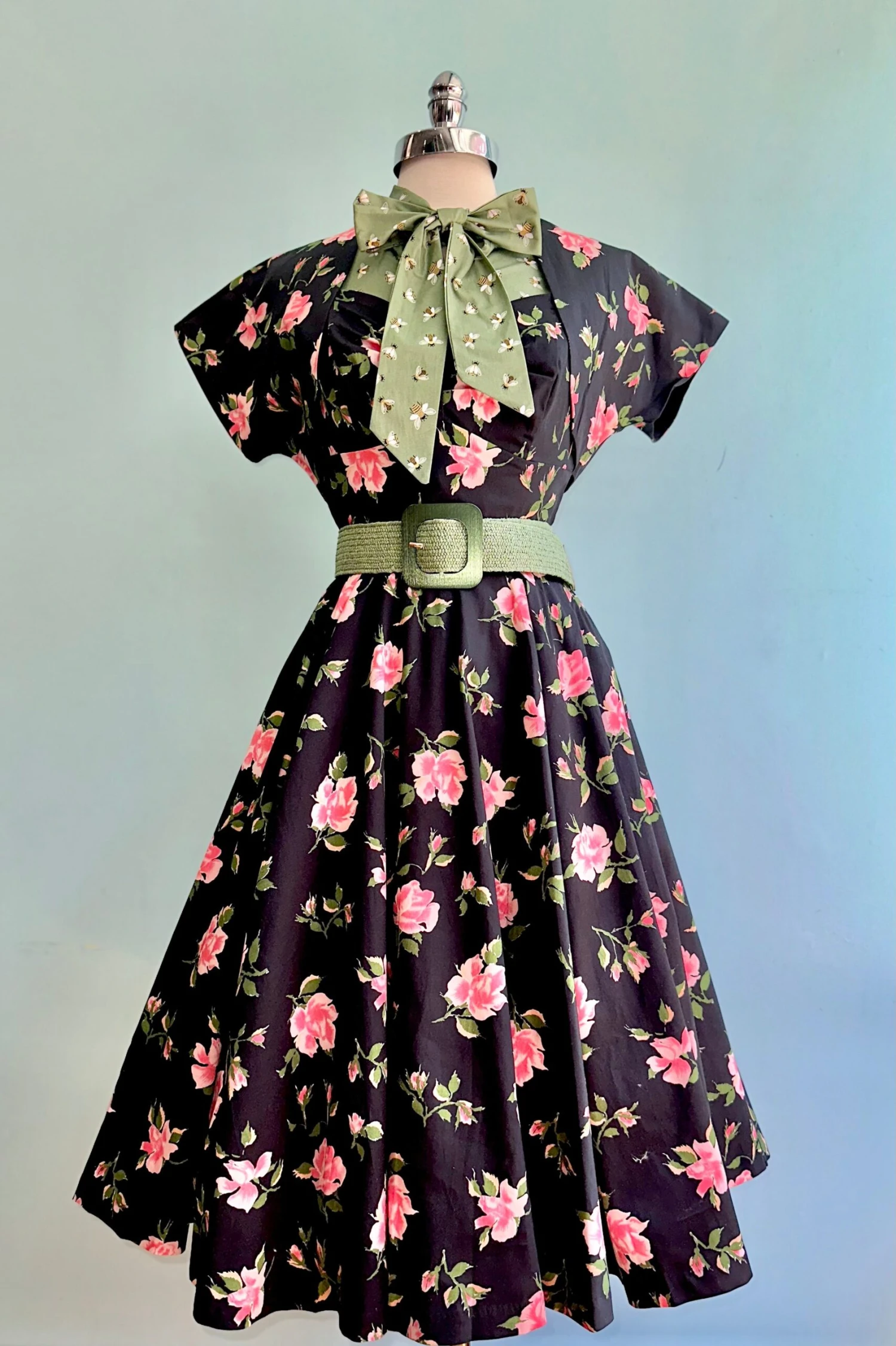 Suzy Bolero Top in Beauty Queen Black & Pink Floral by Retrospec'd Suzy Bolero Top In Beauty Queen Black & Pink Floral By Retrospec'd -MODERN MILLIE Shop 665BE11F 61CD 4480 AAB2 9EA2407C1DDD 1 scaled