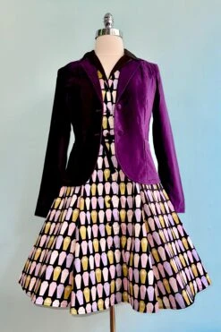Purple Fitted Velvet Blazer By Jawbreaker -MODERN MILLIE Shop 667DEEF7 9AE1 4284 A873 6E57FCB34848