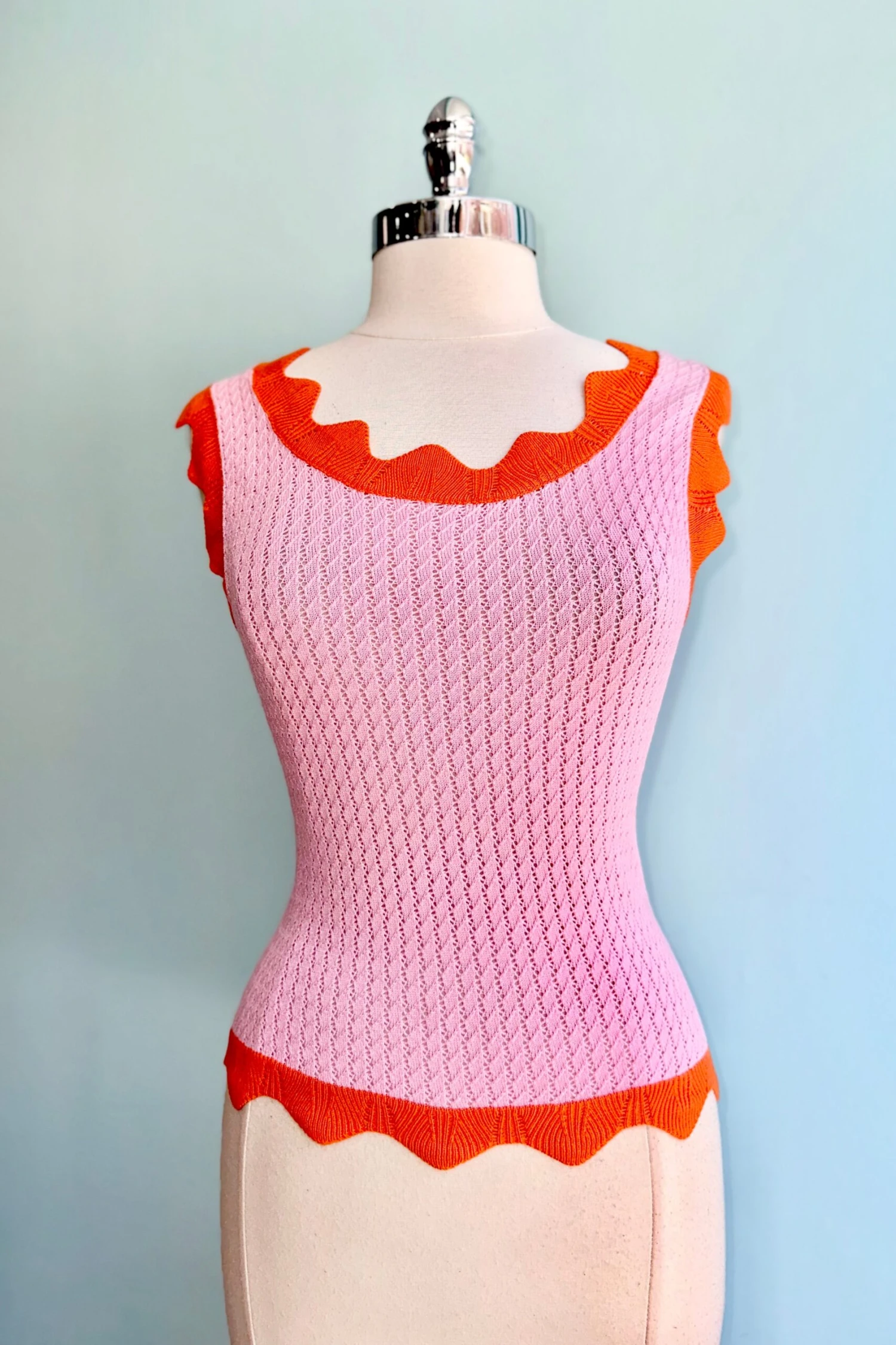 Pink and Orange Scalloped Pointelle Knit Tank Top Pink And Orange Scalloped Pointelle Knit Tank Top -MODERN MILLIE Shop 66D057EC FE6C 48E3 96D4 FD9EA6FDD618 scaled