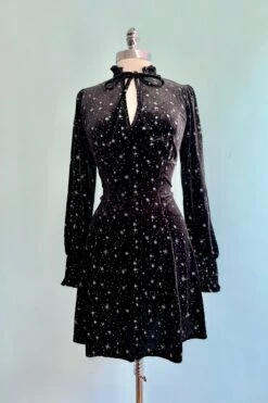 Vela Velvet Mini Dress By Hell Bunny