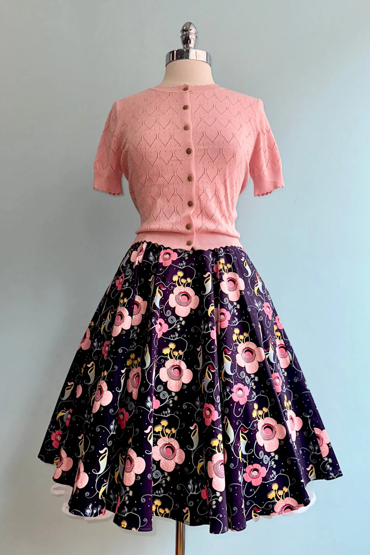 Scalloped Short Sleeve Cardigan in Pink by Banned Scalloped Short Sleeve Cardigan In Pink By Banned -MODERN MILLIE Shop 6BA78451 4E3B 4A8D AEBA 087D95A17A96 scaled