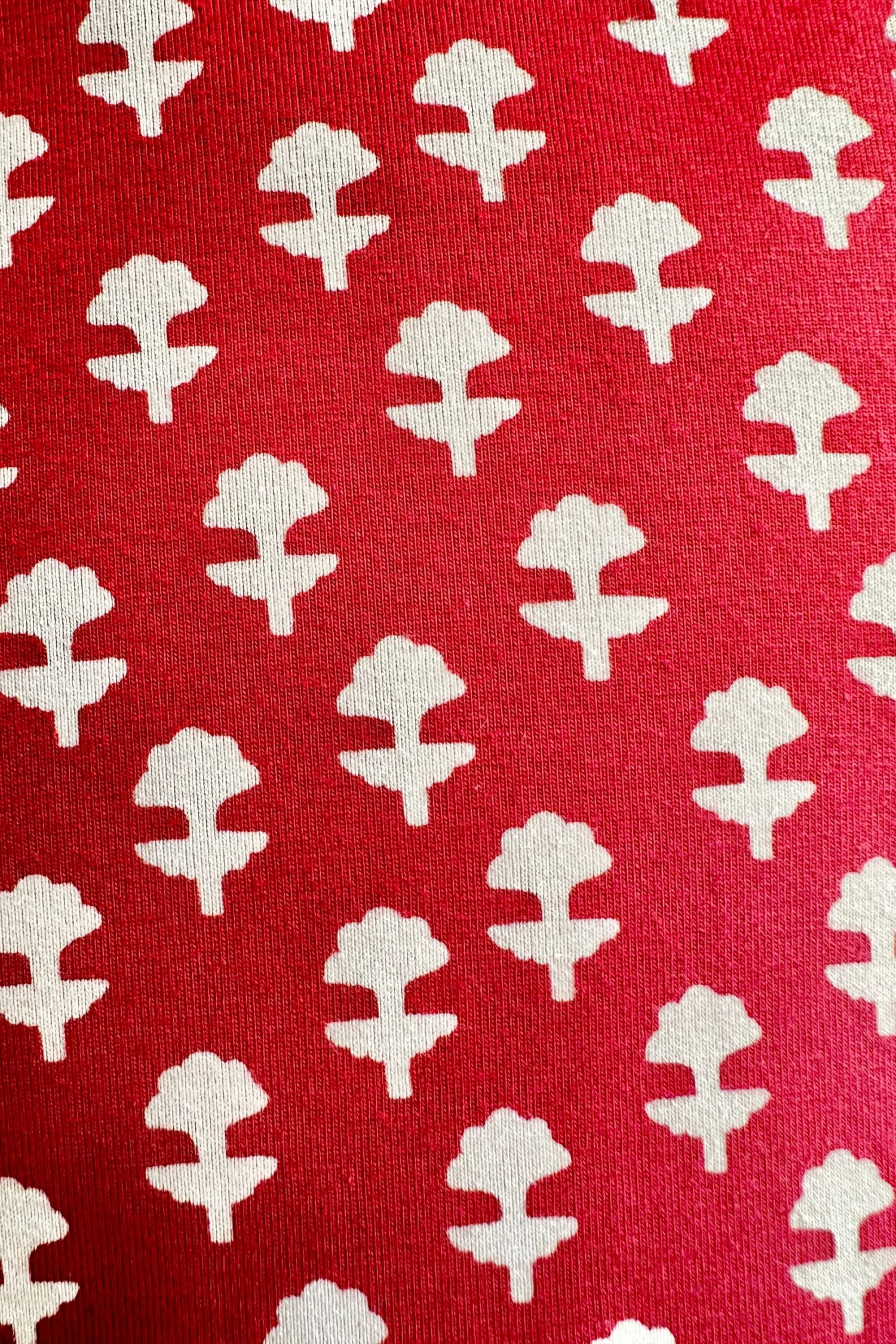 Red Micro Floral Tiered Jersey Dress by Mata Traders Red Micro Floral Tiered Jersey Dress By Mata Traders -MODERN MILLIE Shop 6D7845A8 48BA 43FF BAEC B372CB1BB6D9 scaled