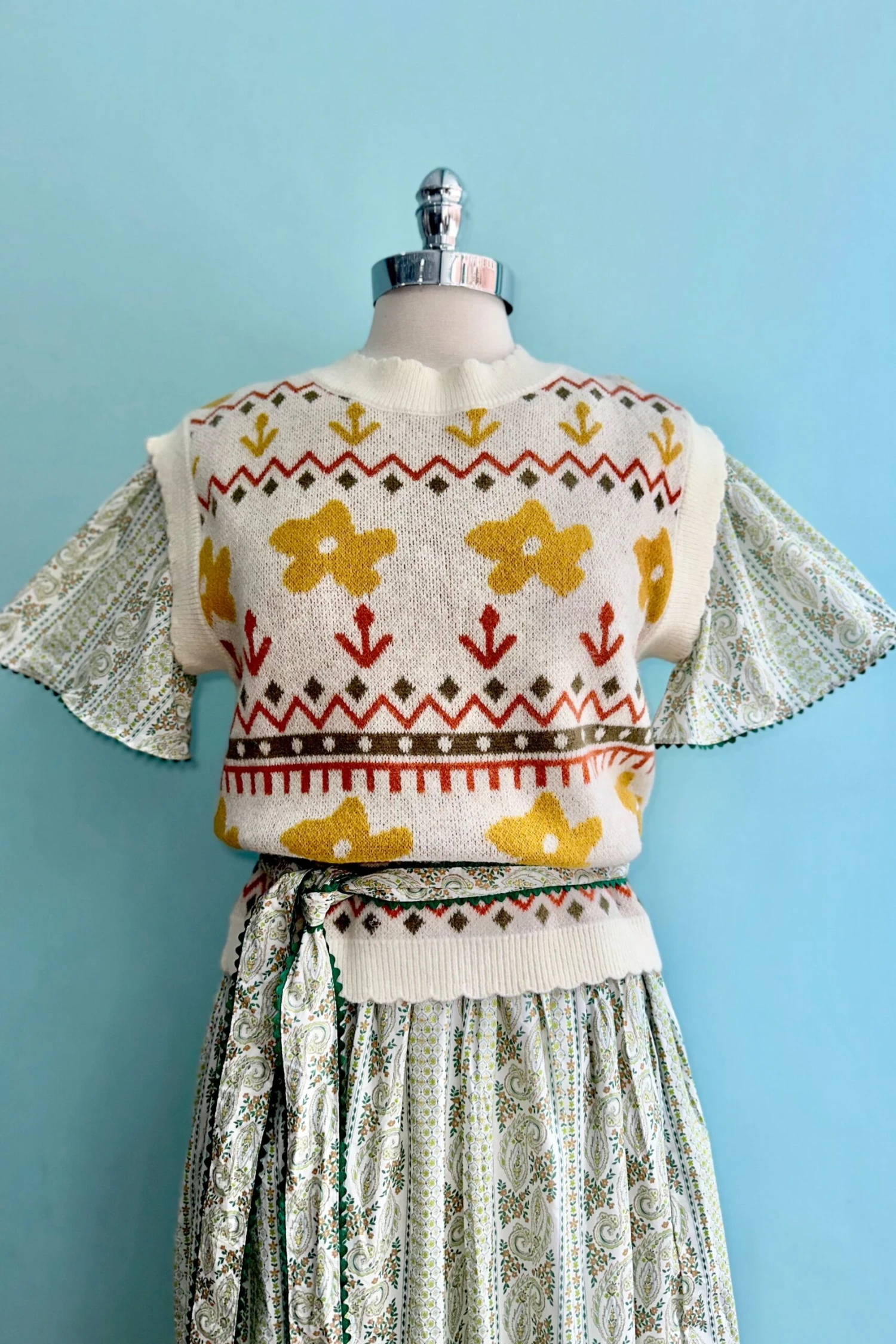 Ivory and Mustard Floral Sweater Vest Ivory And Mustard Floral Sweater Vest -MODERN MILLIE Shop 6F22FDEC B176 470D 84AF C57B976B48AC scaled