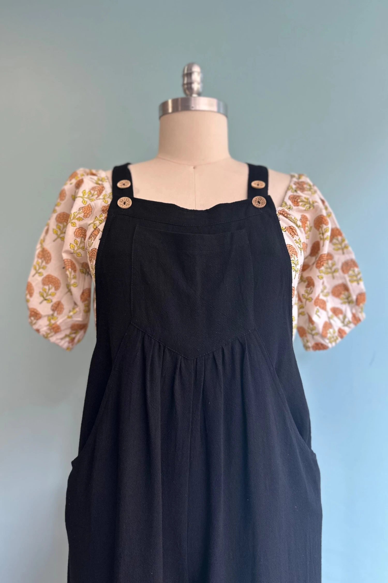 Black Linen Wide Leg Jumpsuit Black Linen Wide Leg Jumpsuit -MODERN MILLIE Shop 75F5DD6D A36D 4EB5 B19D 347D63BCABA5 scaled