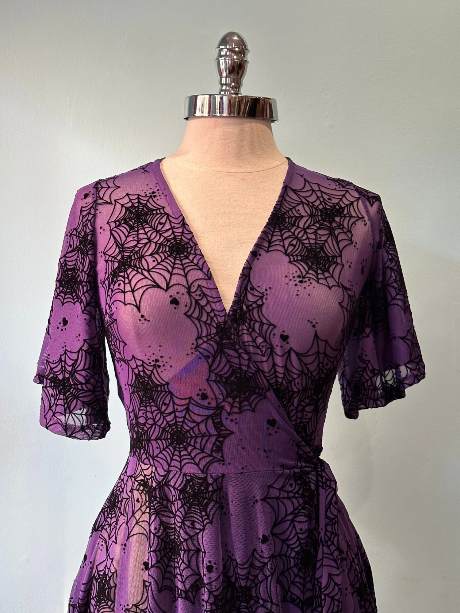 Flocked Spider Web Purple Aurora Dress by Wax Poetic Flocked Spider Web Purple Aurora Dress By Wax Poetic -MODERN MILLIE Shop 766EA503 5A67 4D76 B6C4 FFD1DAC56474 scaled