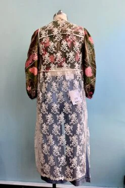 Ecru Sheer Floral Embroidered Lace Vest -MODERN MILLIE Shop 7A5D2BA2 1AB7 4D02 A4A8 521AB5DB8ACB