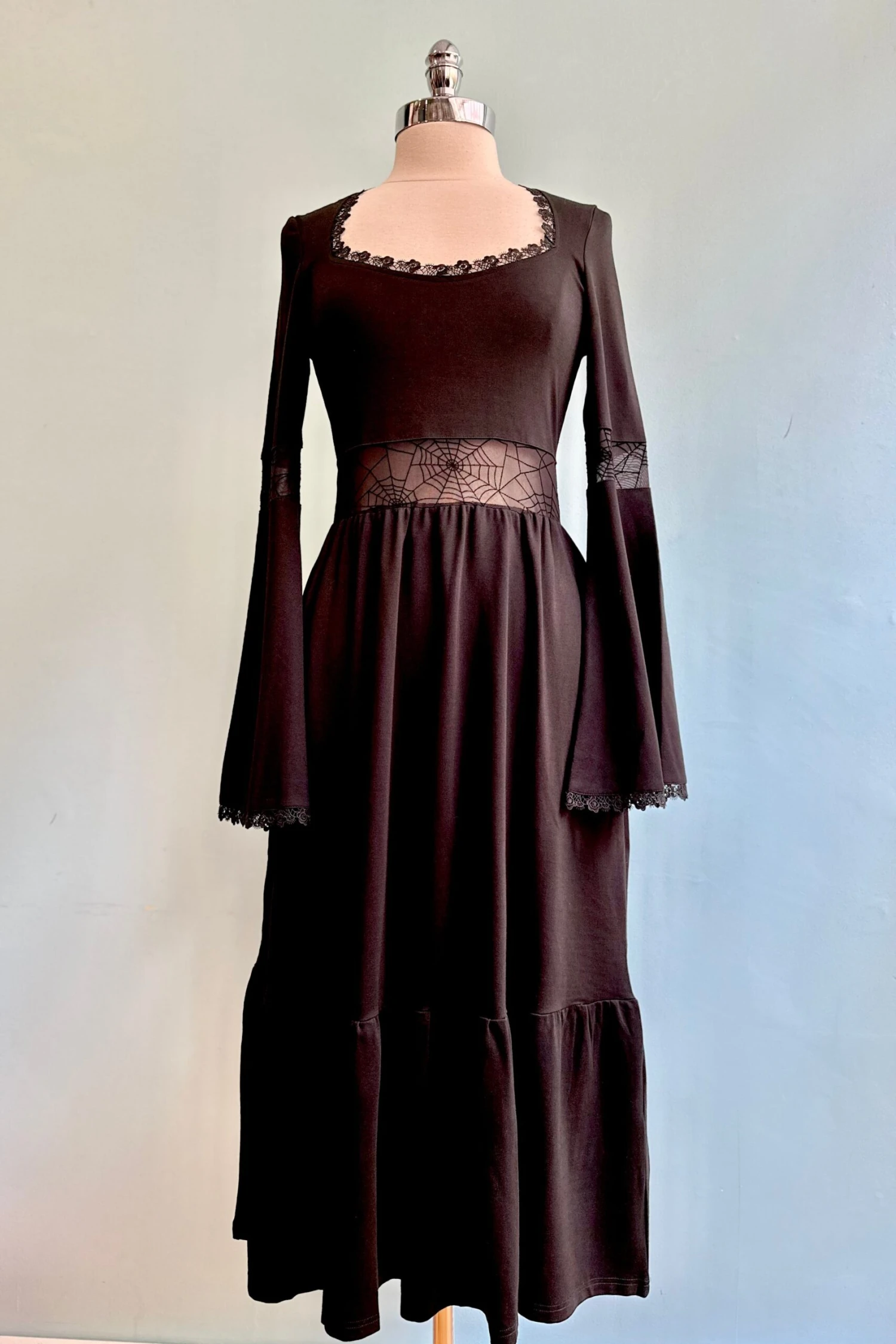 Web Lace Paneled Midi Dress by Voodoo Vixen Web Lace Paneled Midi Dress By Voodoo Vixen -MODERN MILLIE Shop 7E62684A A598 490D B33C D4D953EC65A1 scaled