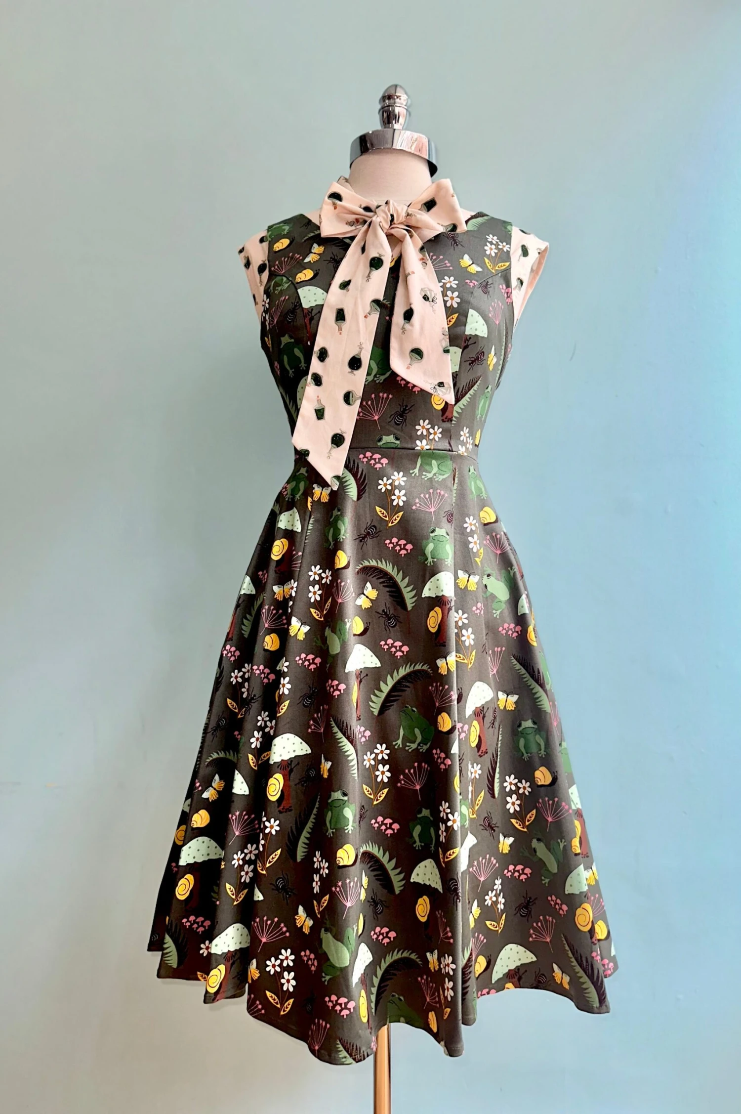 Potion Bottle Bow Top by Retrolicious Potion Bottle Bow Top By Retrolicious -MODERN MILLIE Shop 81466927 BFF2 4562 9B7A D38AA62D5089 scaled